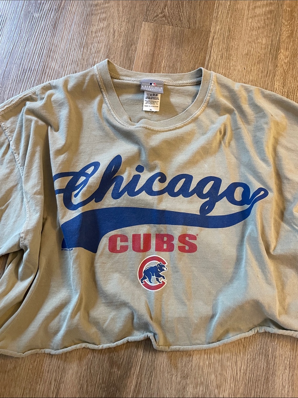 Chicago Cubs Cropped Tee